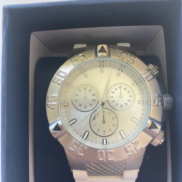 George Watch with White Silicon Band New in Box with Tags - Picture 2 of 5